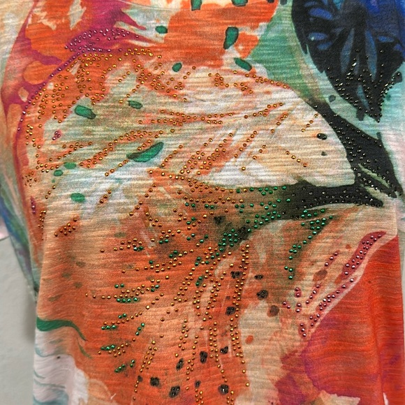 Chico’s Women Colorful Print Scoop Neck Tee Size 1/Small - Picture 5 of 13